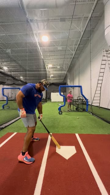 Front toss is about Barrel accuracy 🎯 #baseball #hittingcoach #attackangle #swing #backspin