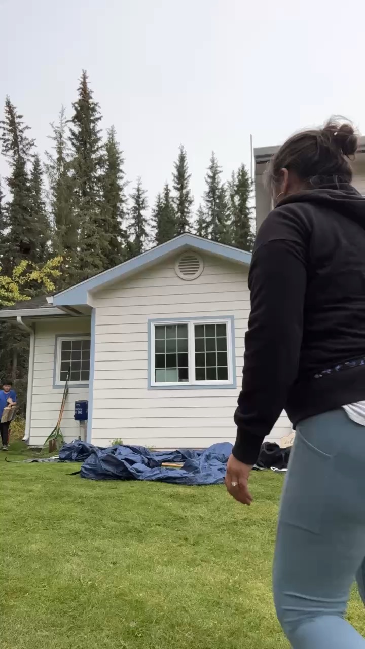Help me set up for an outdoor movie