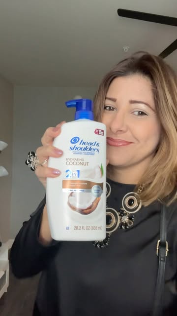 I used to stress about dandruff SO much — checking my shoulders before I’d even leave the house 😩 Then I tried the H...