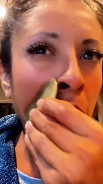 Quick lymphatic drainage routine with me. Gentle strokes toward the lymph nodes to reduce puffiness, support detox, a...