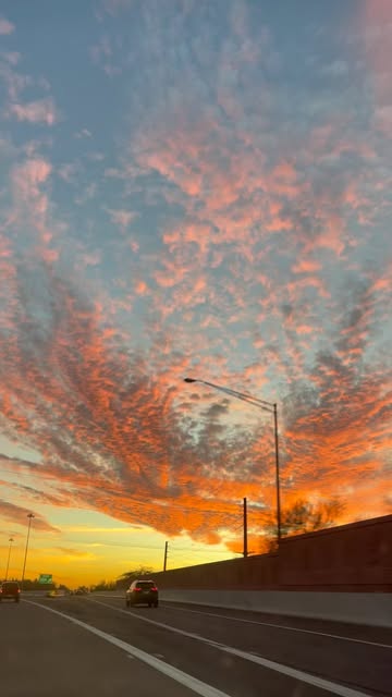Do you ever just….🤤☀️🦋💫 • • • • • • #travelphotography #travelgram #travelblogger #usatravel #arizona #sunsets #su...