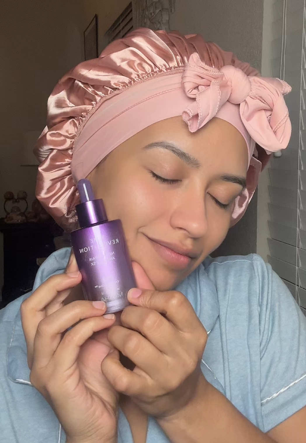 This little purple bottle is skincare magic ✨ The MISSHA Time Revolution Night Repair Ampoule 5X is giving my skin th...
