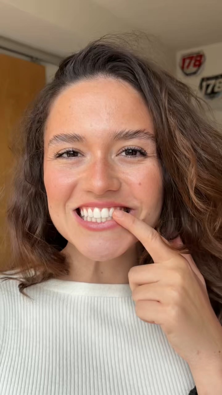 Organic Coconut Oil for teeth whitening