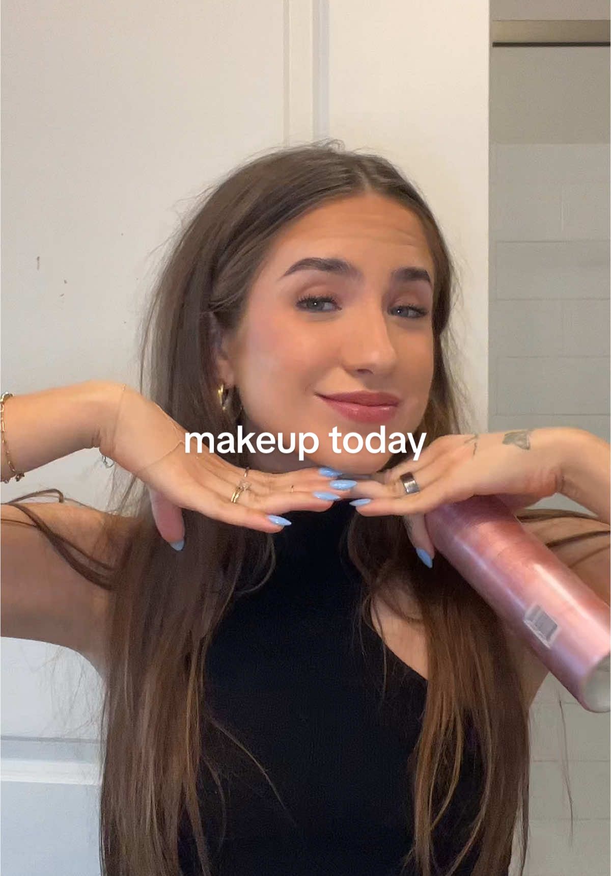 let’s do my makeup together in 18 seconds 🤪 I wish it was the reality #makeup #makeupgrwm #grwm #makeuproutine #skin...