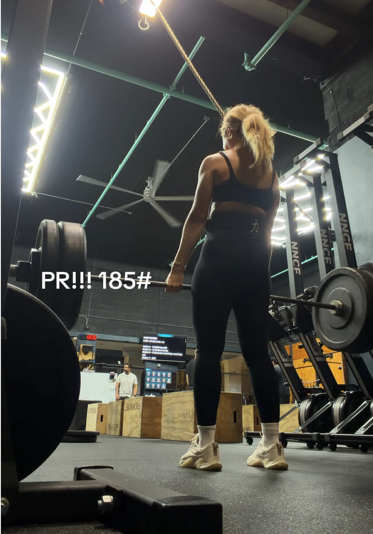 What’s your 1RM on your deadlift??? 😛 #wod #workout #crossfit #gym #weightlifting