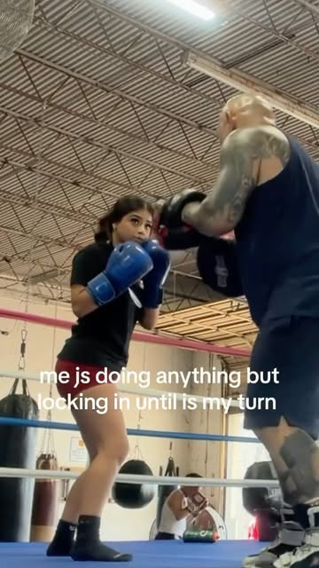 Fighting for my life against my own hair until it’s my turn 😭🥊 #boxing #boxingworkout #training #motivation #boxing...