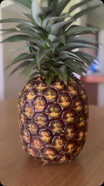 1st time on the big island and it’s really a special place. My friend told me I had to try the White Sugarloaf Pineap...