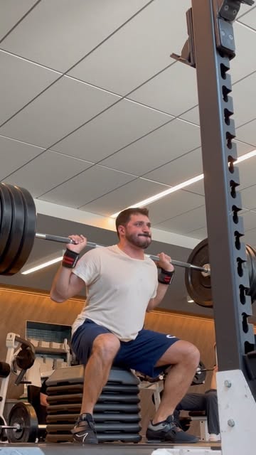 Bench Back Squat 🦍