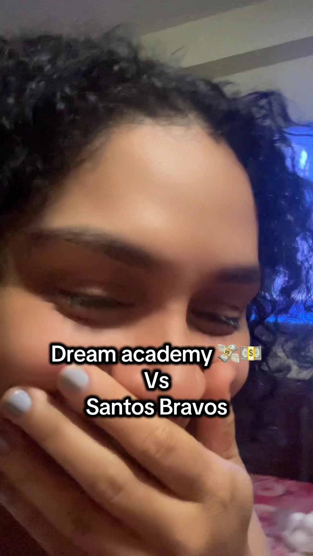 Se acabó la serie de los santos Bravos y estoy viendo la de Katsaye y que diferencia de presupuesto hay 😂😂😂.#santo...