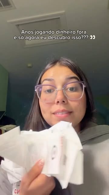 Video example of tech ugc model in Portuguese ☝🏼✨