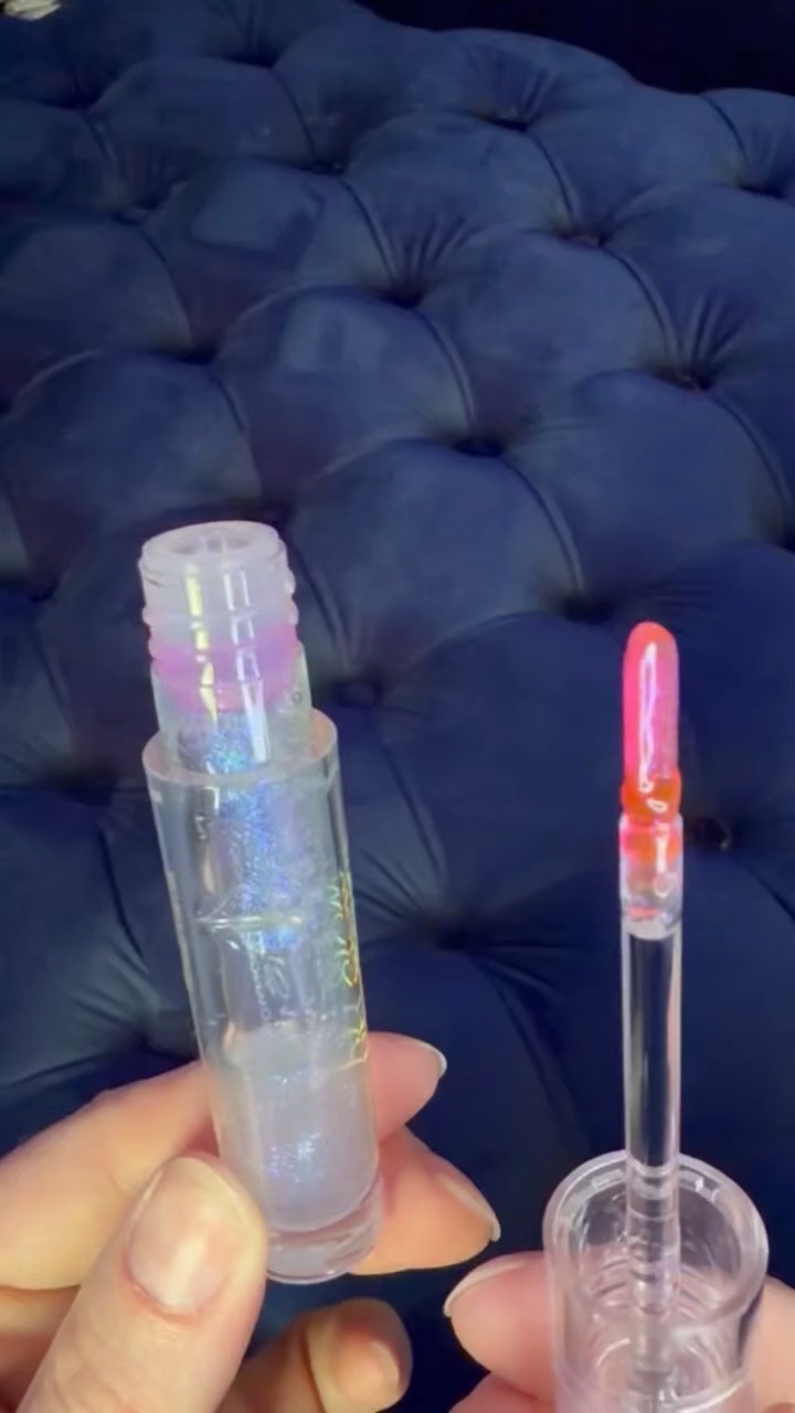 Color changing lip oil