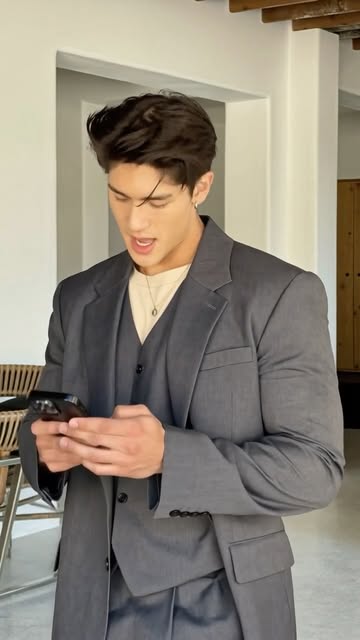 Getting ready for a date… with a problem I didn’t expect. 👀 Would you still go on the date? 😂 #Zane #AICreator #Ree...
