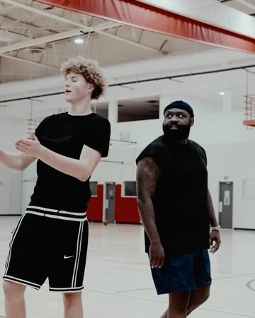 Getting work in! @mrnotyd #explore#training#dallashoopscene