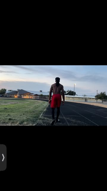 Showtime 🔥😤🎥🏃‍♂️💨 #track #trackandfield #athlete #athetics #olympics #running #sprinter #austintexas #atx #stron...