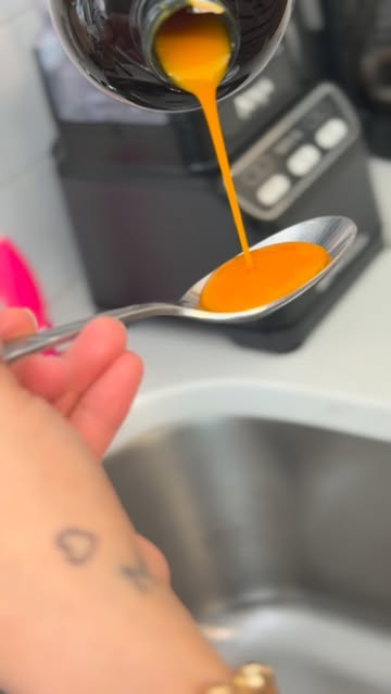 A little self-care, one sip at a time. 🍊🤍 Featuring MaryRuth’s Liquid Multivitamin in my latest UGC portfolio creat...