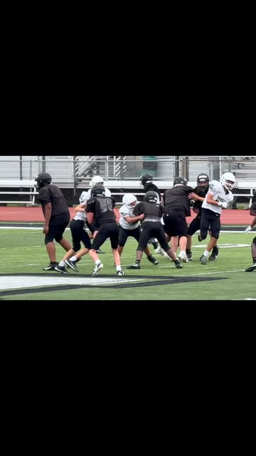 Push. Pull. Rip. Shed. 💪🏈 Using my hands, getting off the block, and staying in the play. Till I collapse. Football...