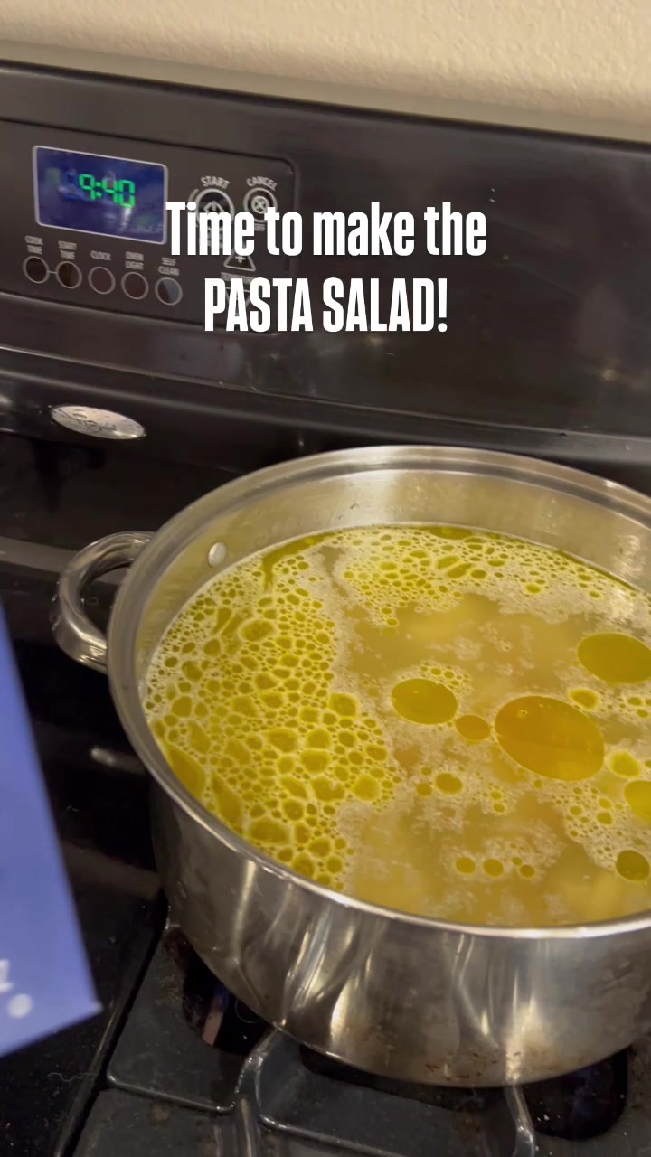 Happy Father’s Day!! Don’t cook but i definitely impressed myself. This antipasta salad was a HIT! #dailylifestuff #n...