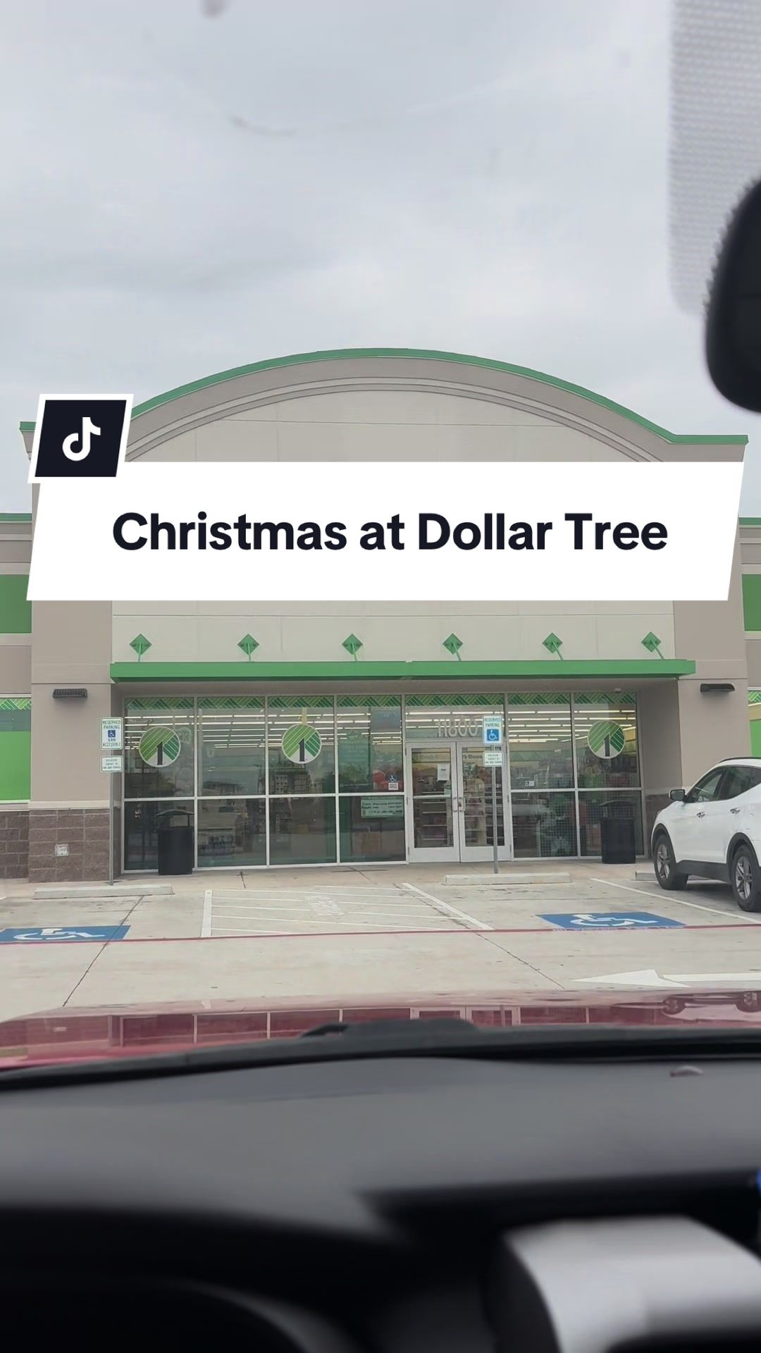 Todo está Hermoso😍😍 #christmas #dollartreefinds #dollartreehaul #christiantiktok #christmasdecor be
