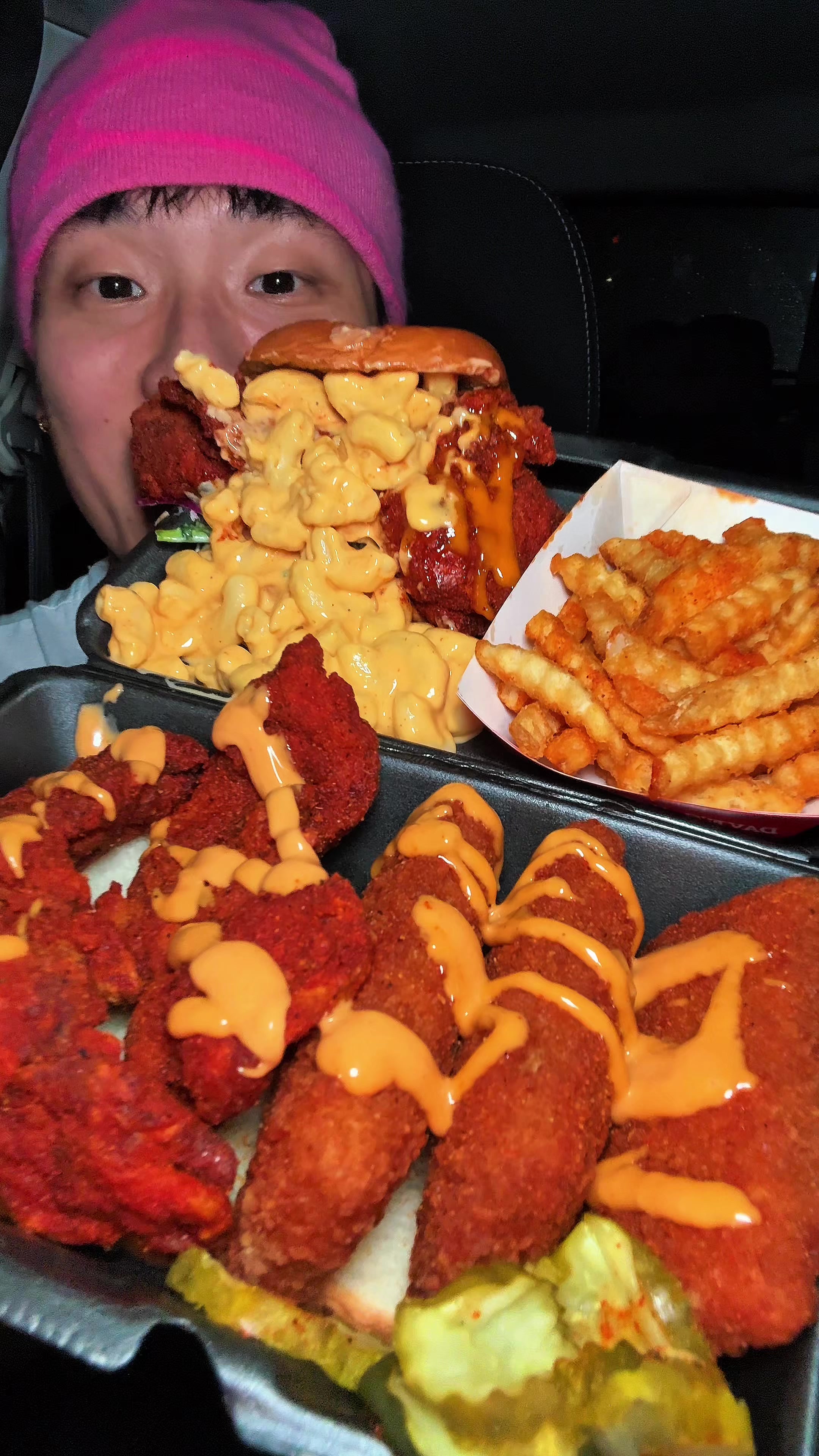 Daves hot chicken @OLIPOP #olipoppartner #daveshotchicken #hotchicken #mukbangeatingshow #fypシ゚viral