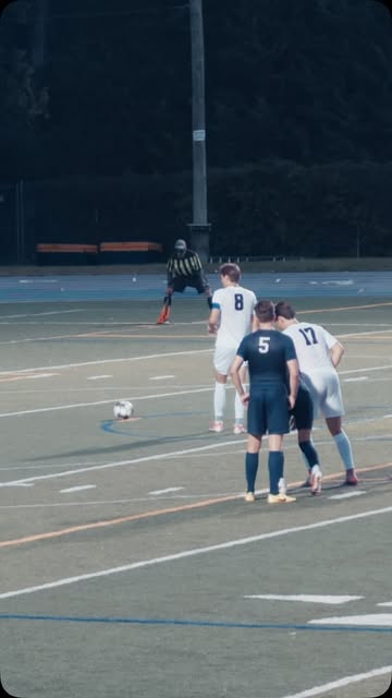 Buries it into the corner at the stable @andrewsullivan09