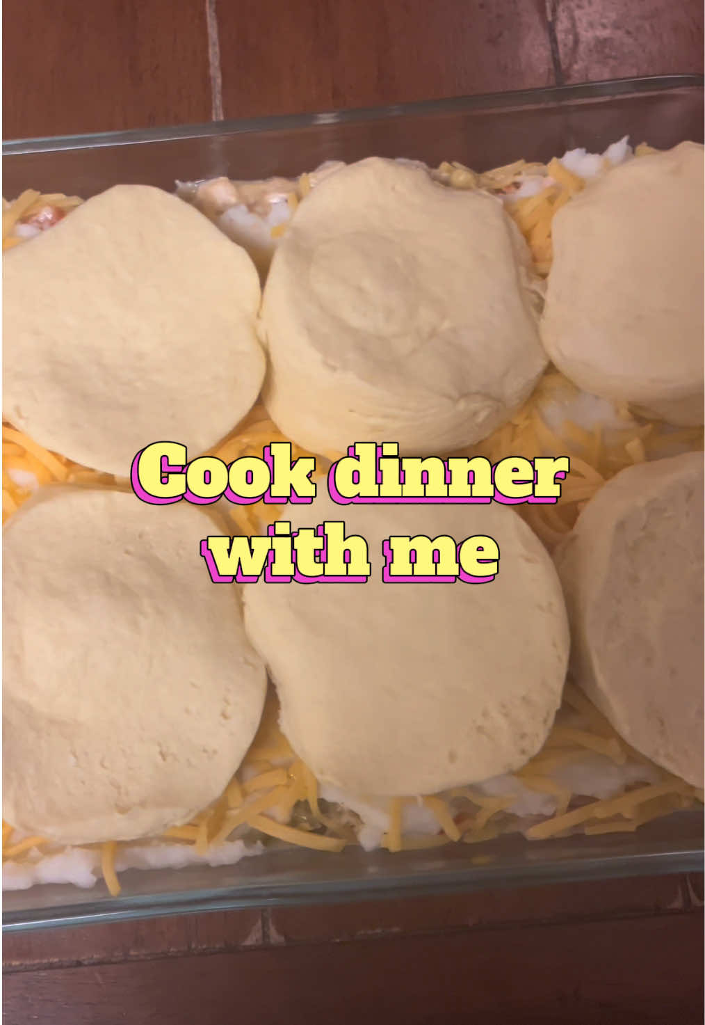Chicken pot pie casserole for dinner tonight! What are y’all having? Recipe: Mix ~2 cups cooked shredded chicken seas...