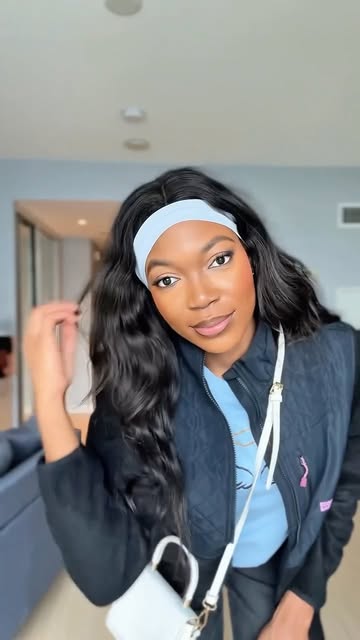 Had a few errands to run and wanted to put in a little effort ✨🦋💕 What’s your vibe when you’re running errands? Dre...