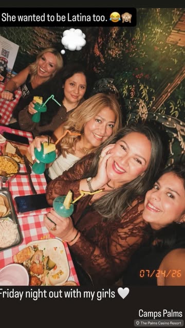 🇺🇸 Girls’ night turned into one of our favorite Vegas discoveries! 🏕️✨ #palmscasino . 📍Camp Palms We stumbled acr...