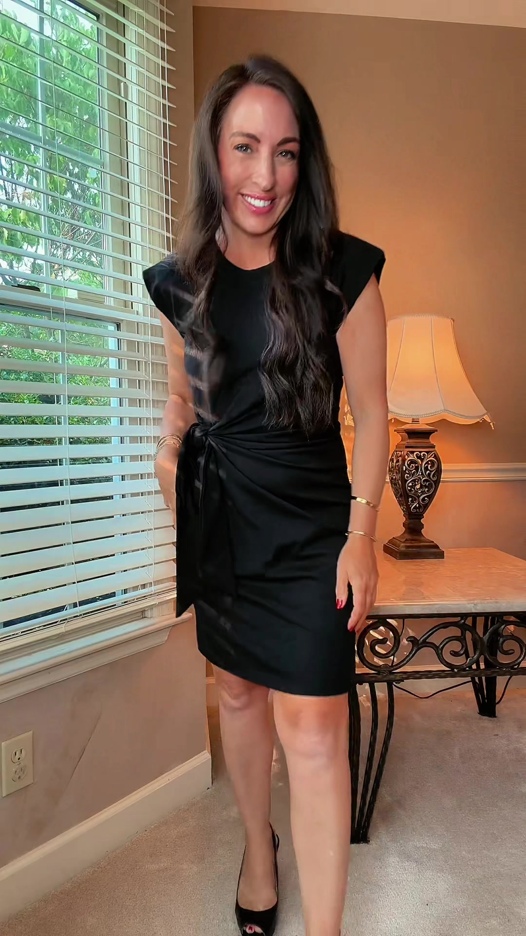 Built-in waist knot = instant polish. From desk to dinner without missing a beat. ✨ #ootd #outfitinspo #dress #ifshel...