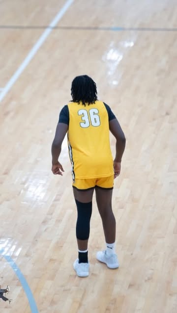 Last one of the summer, thanks Hurban Legends 💛🏀🖤