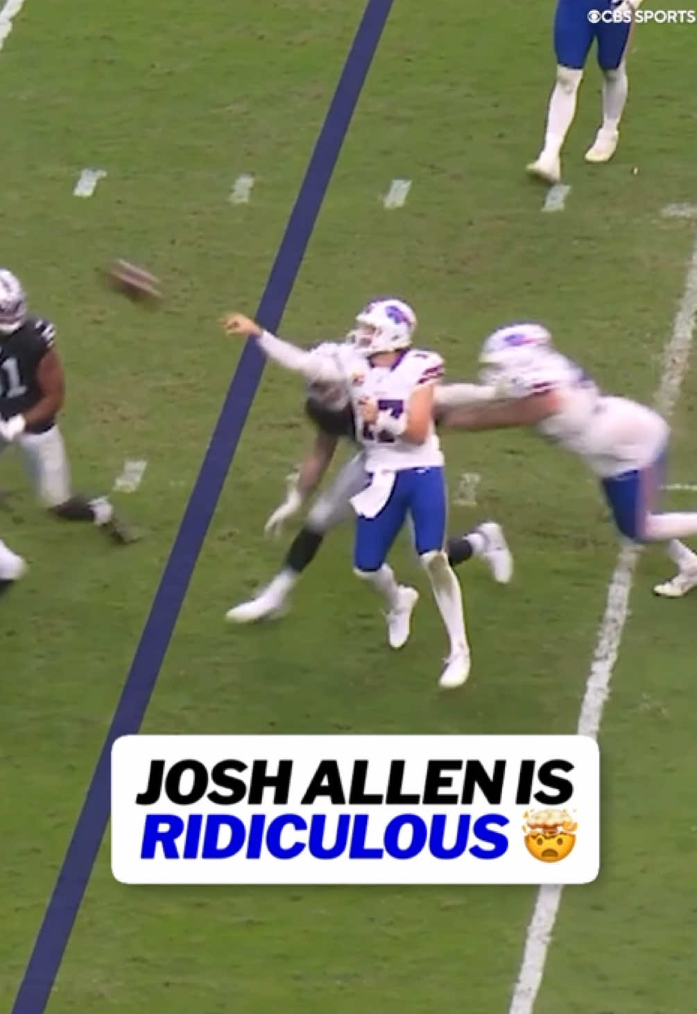 A BACKHAND TOUCHDOWN PASS!? 🔥🤯 #nfl #football #joshallen