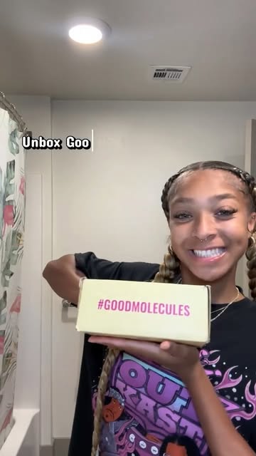 PR package from my favorite skincare branddd!! Thank you @goodmolecules 🩷🩷