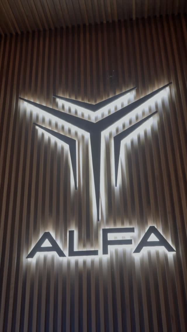 If your gym don’t look like this… switch gyms 😮‍🔥 Shoutout Alpha Gym, y’all did your thing 🙏🏾 📍 @alfaclubcanada