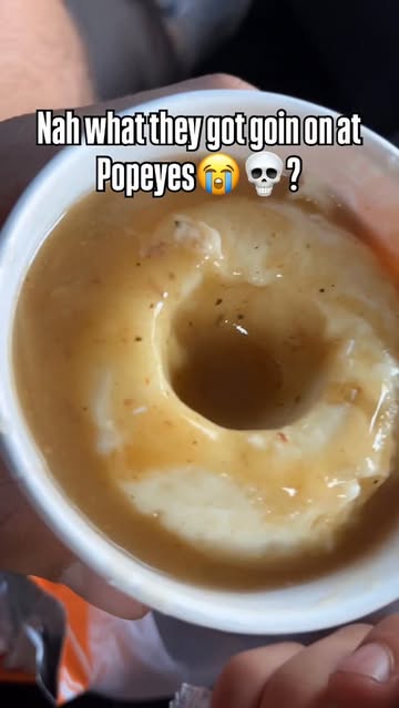bro was genuinely hurt😭😭 #popeyes #ayo #pause #funnyvideosdaily #explorepage