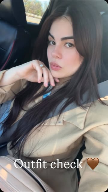 Intentando con las transiciones 🫠🤎💕 Creando outfits cómodos mientras seguimos en recuperación post parto. Aquí les...