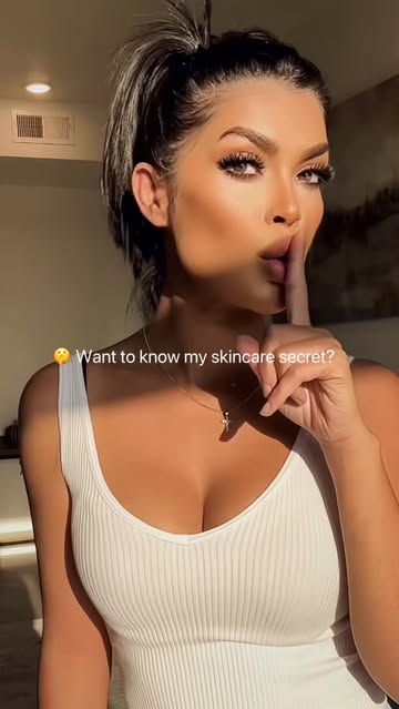 😂 Okay… maybe a good filter deserves a little credit. But let’s be honest healthy skin is what makes makeup and filt...