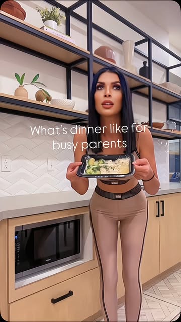 Making healthy eating fit into a busy lifestyle just got a whole lot easier. 💪✨ @1percentfitness makes staying on tr...