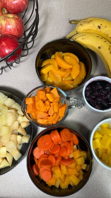 Weekly puree pouches for my 1 year old 🍌🫐🥕 My baby pretty much eats whatever we eat for breakfast, lunch and dinne...