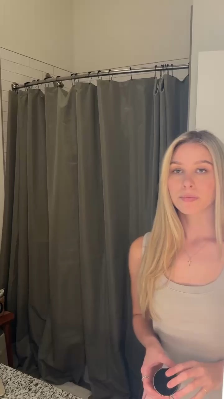 Kyrr Ad
