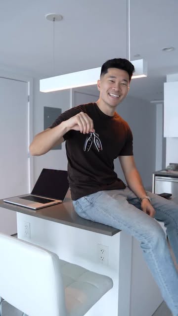 My new apartment!!! 🥳 - Need a change of scenery from Houston, so Miami is my new home 🌴 Really want to push myself...