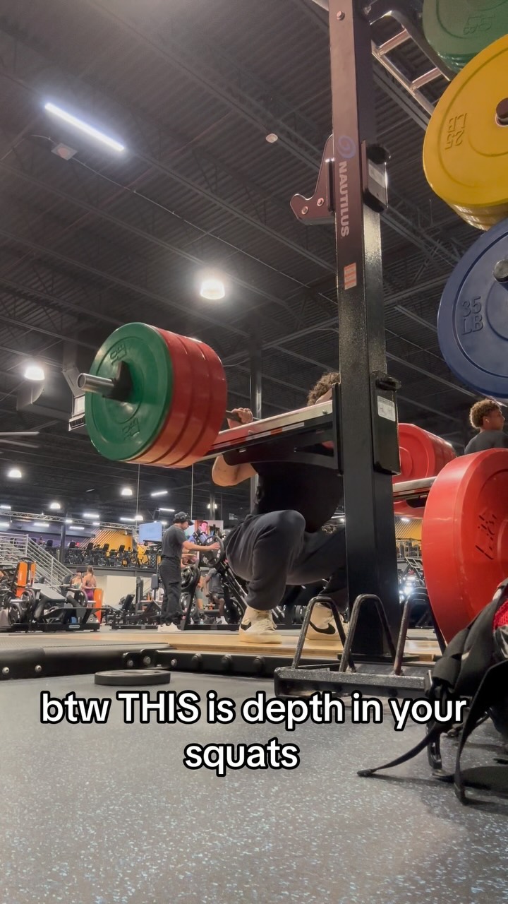 Ik some of yall need this. • #gym #squat #legs #depth