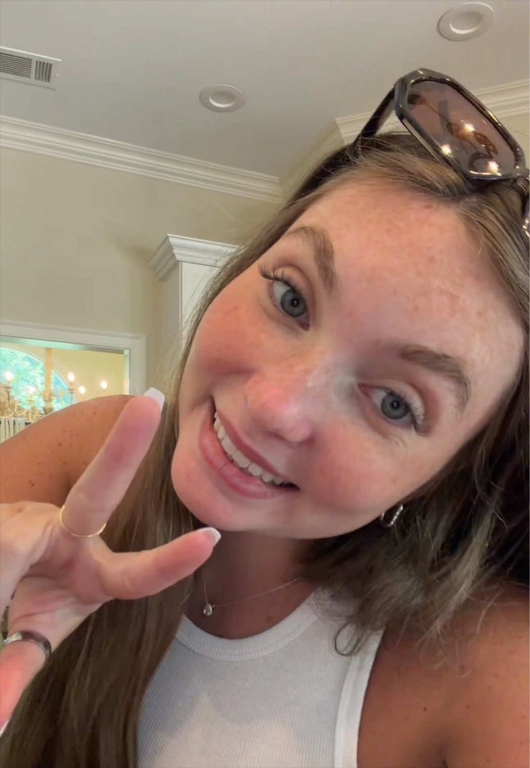 #CapCut Go get your nails done #newnails #babyshower #vlog