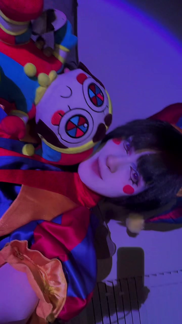 Excuse me, little jester? #tadcpomni #tadc #pomni #pomnicosplay #theamazingdigitalcircus