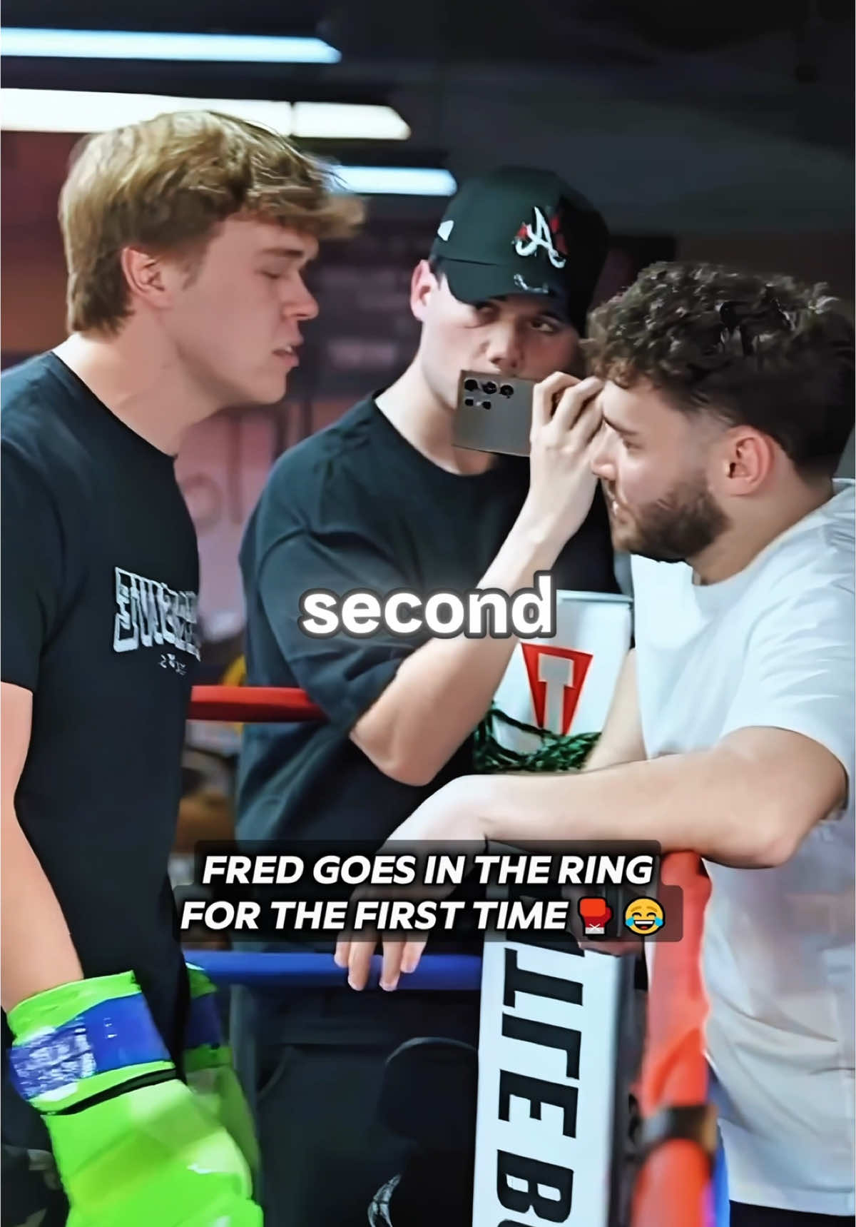 ts is not boxing 😭😭 #fredbeyer #fredbeyerclips #funny #prank #fyp