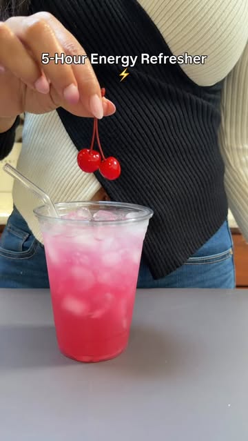 Save this for your next afternoon energy boost! ⚡️ 🍷 Grenadine syrup 🍋 Tropical punch lemonade ⚡️ Blueberry Raspber...