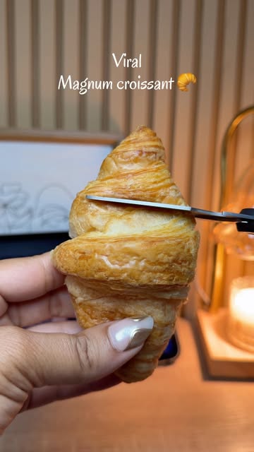 Viral Croissant trend 🥐 @magnum #croissant #magnumicecream #trending #icecream