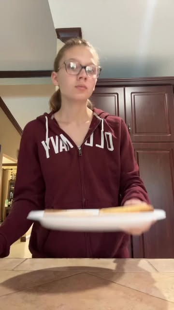 College isn’t the same as high school… 🫣🏫 • • #studentlife #collegestudent #studytok #college #collegeproblems #stu...