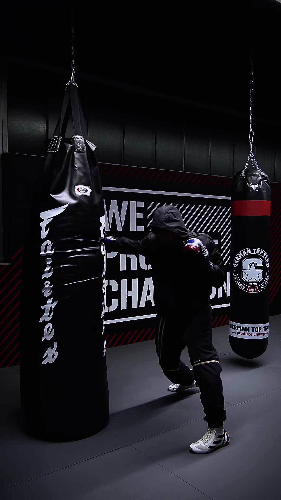 Hit Harder!😤🥊🔥 #boxing🥊 #boxingtraining #boxingtechnique #heavybag