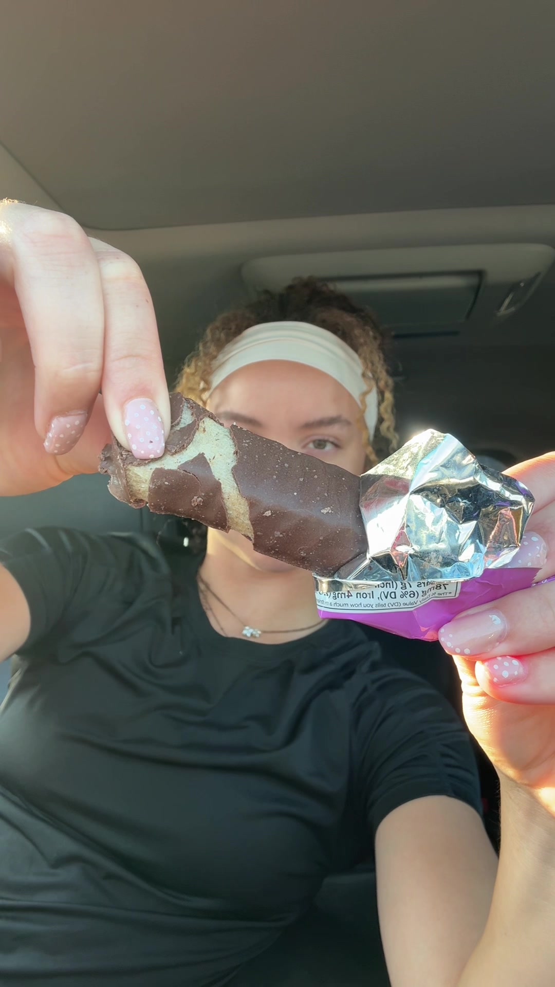 taste test the Built Puff protein bar w me☺️🍽️ guys def go try the brownie or the coconut flavors, just not this one...