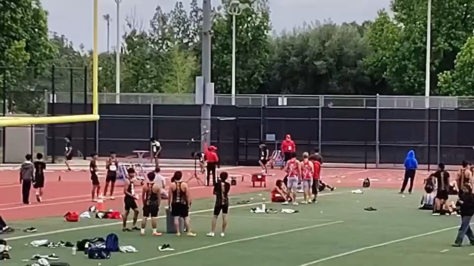 200 meter dash race