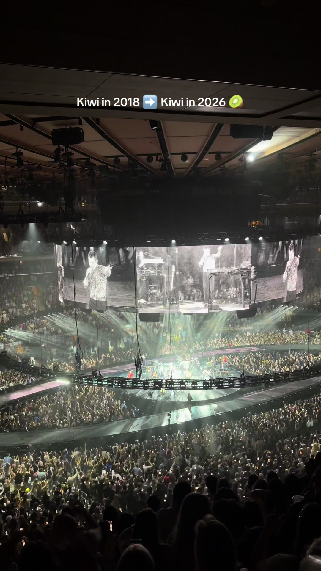Kiwi in 2026 still hits the same as it did in 2018 🎶 #harrystyles #msg #togethertogether #kiwi #concerts